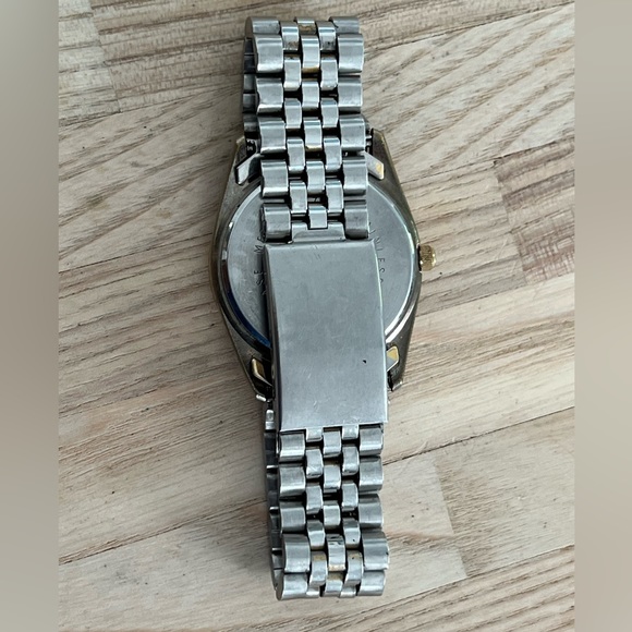 J.B. Champion Men’s Watch Vintage Gold Tone Dial Two Tone Bracelet Date Window - Picture 10 of 11